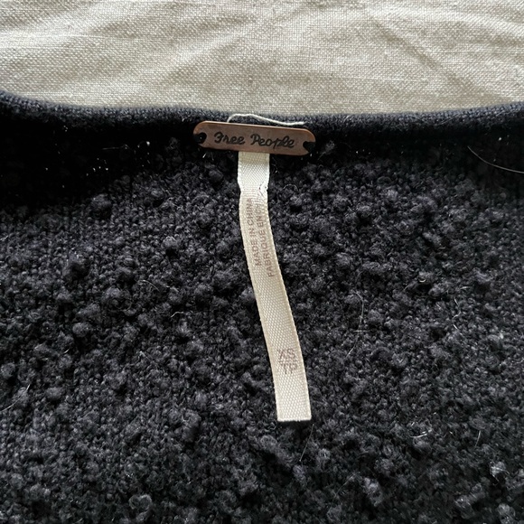 Free people black boucle cropped sweater - Picture 4 of 4
